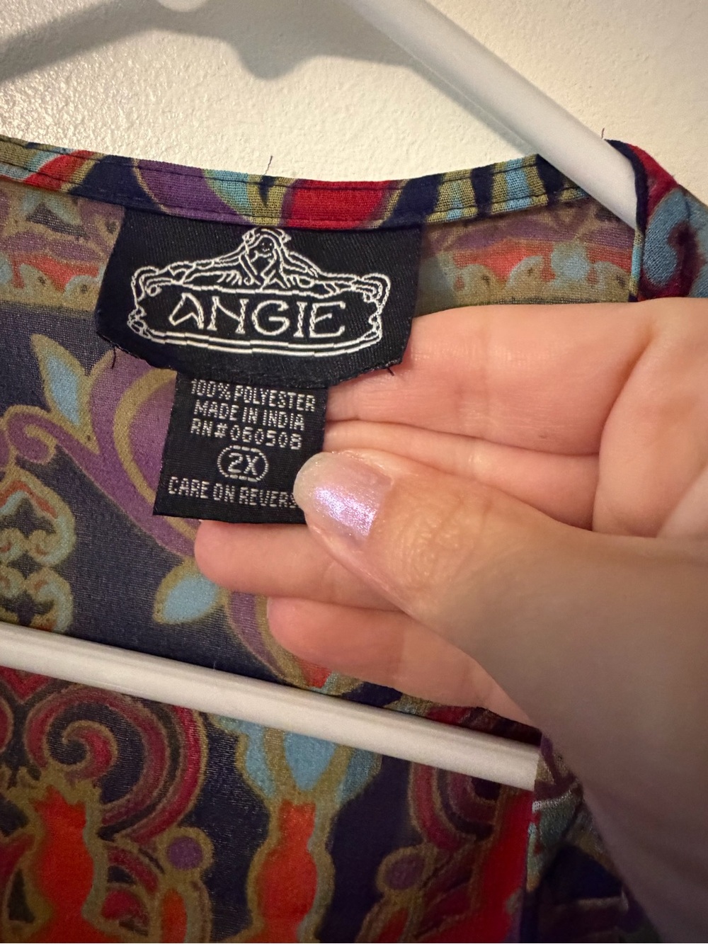 Angie Multicolor Floral Kimono Jacket in Red and Navy - Picture 2 of 3